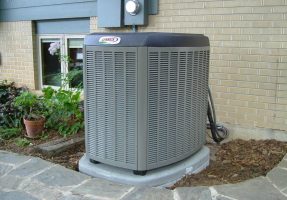 (Marketing) Lennox-condenser-install-closeup